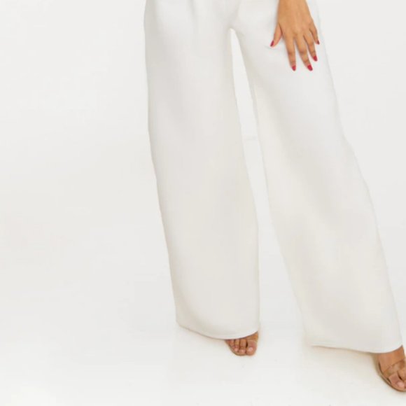 Pleated Extreme Wide Leg Trouser - Picture 3 of 3